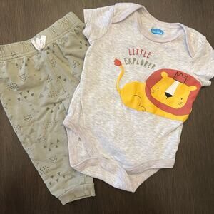 Bon Bebe Baby Outfit 2 Piece Set 6–9 Months Lion Bodysuit Pants EUC